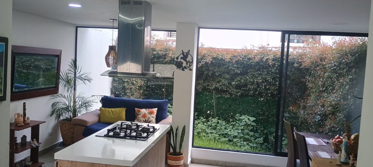 Camellón de Los Pollos, Tenjo, Cundinamarca, Colombia 3